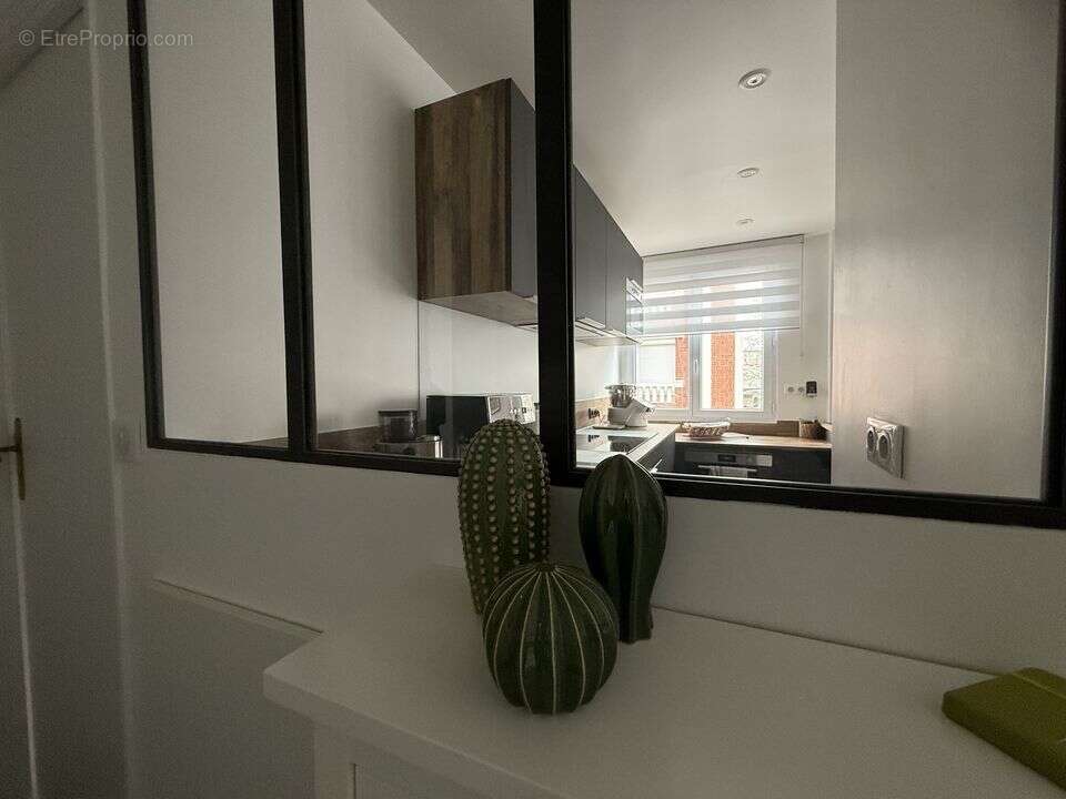 Appartement à LA GARENNE-COLOMBES