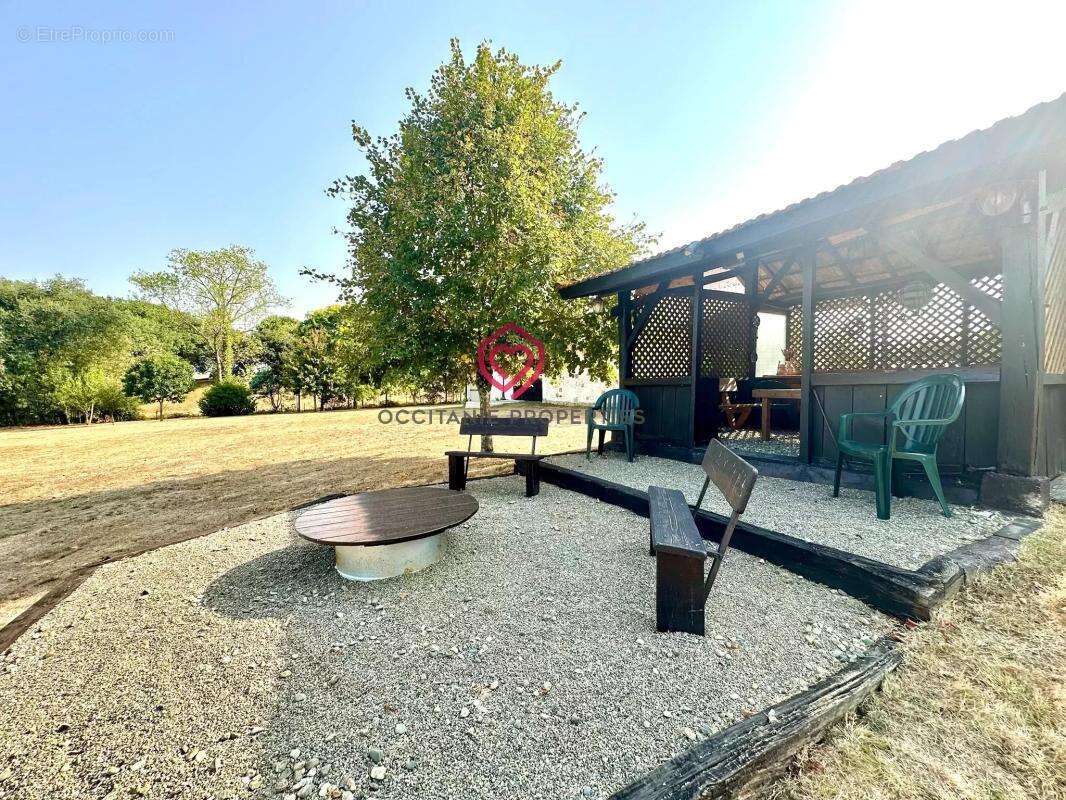 Magnifique ferme avec piscine, dépendances, lac et 6,2 hectares de terrain proche Miélan Gers - photo 7