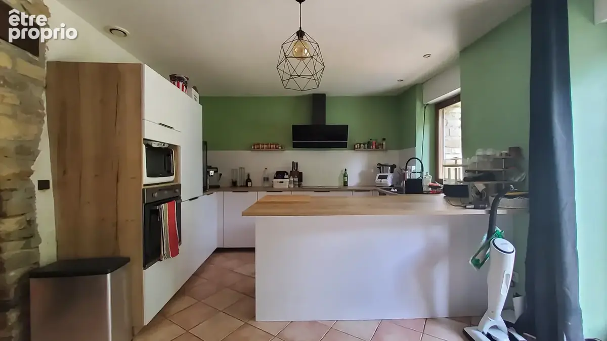 A VENDRE - Longère rénovée 120m2 - 5 pièces - 3 chambres - 935m2 de terrain - LA DOMINELAIS - photo 5