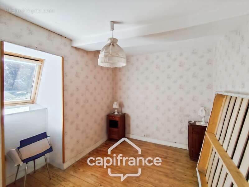 Maison à BESSE-SUR-BRAYE