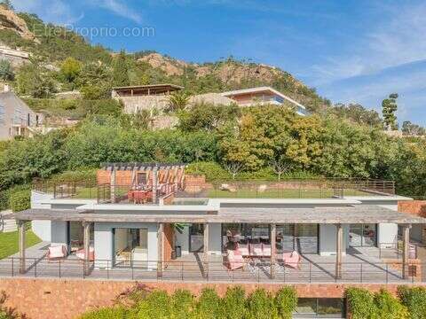 Maison à THEOULE-SUR-MER