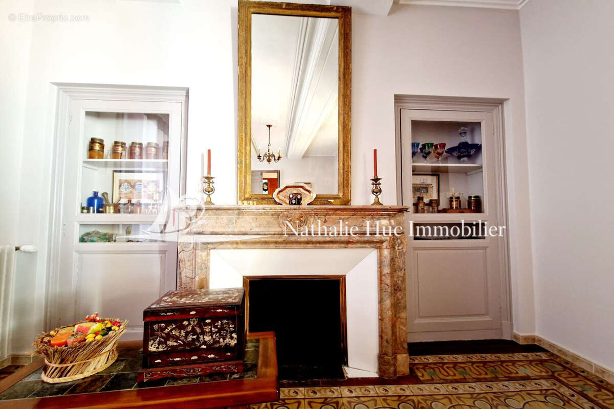 Maison à SAINT-LAURENT-DE-LA-SALANQUE