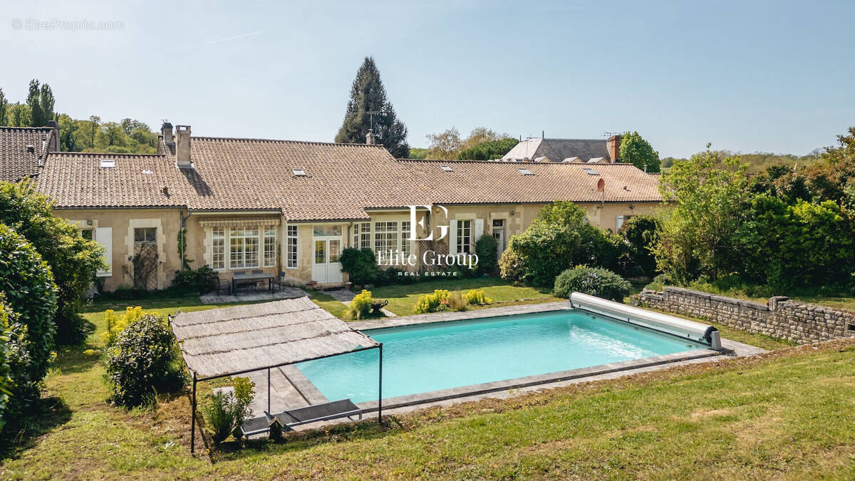 Maison à MOUTHIERS-SUR-BOEME
