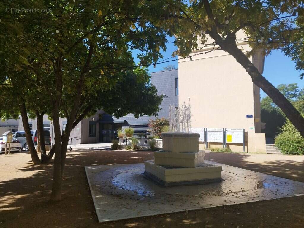 Appartement à FONTAINES-SAINT-MARTIN