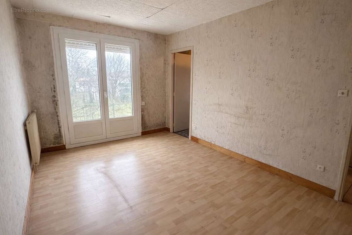 Maison à LAPEYROUSE-FOSSAT