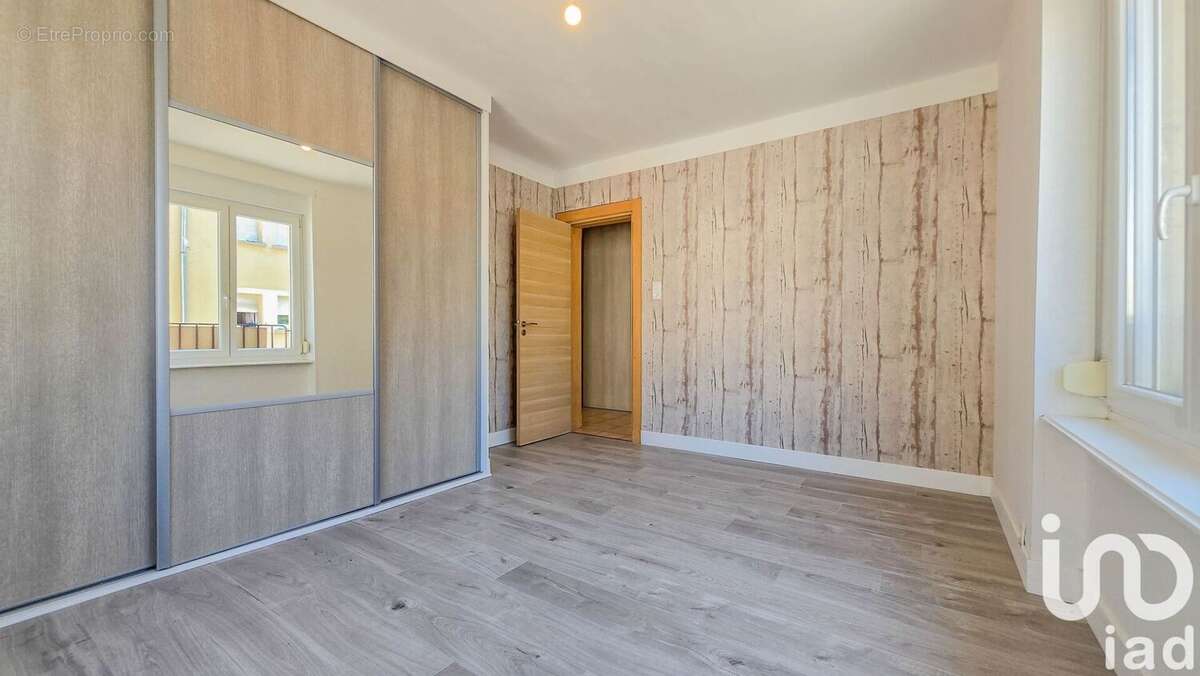 Photo 8 - Appartement à ARS-SUR-MOSELLE