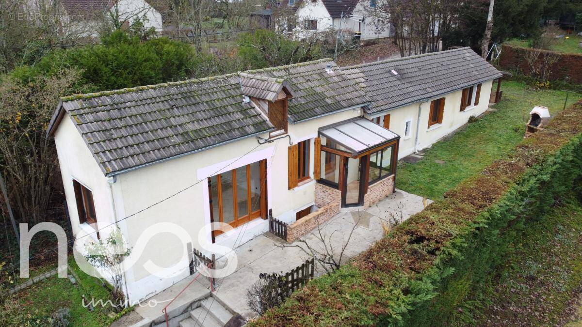 Maison à SAINT-DOULCHARD