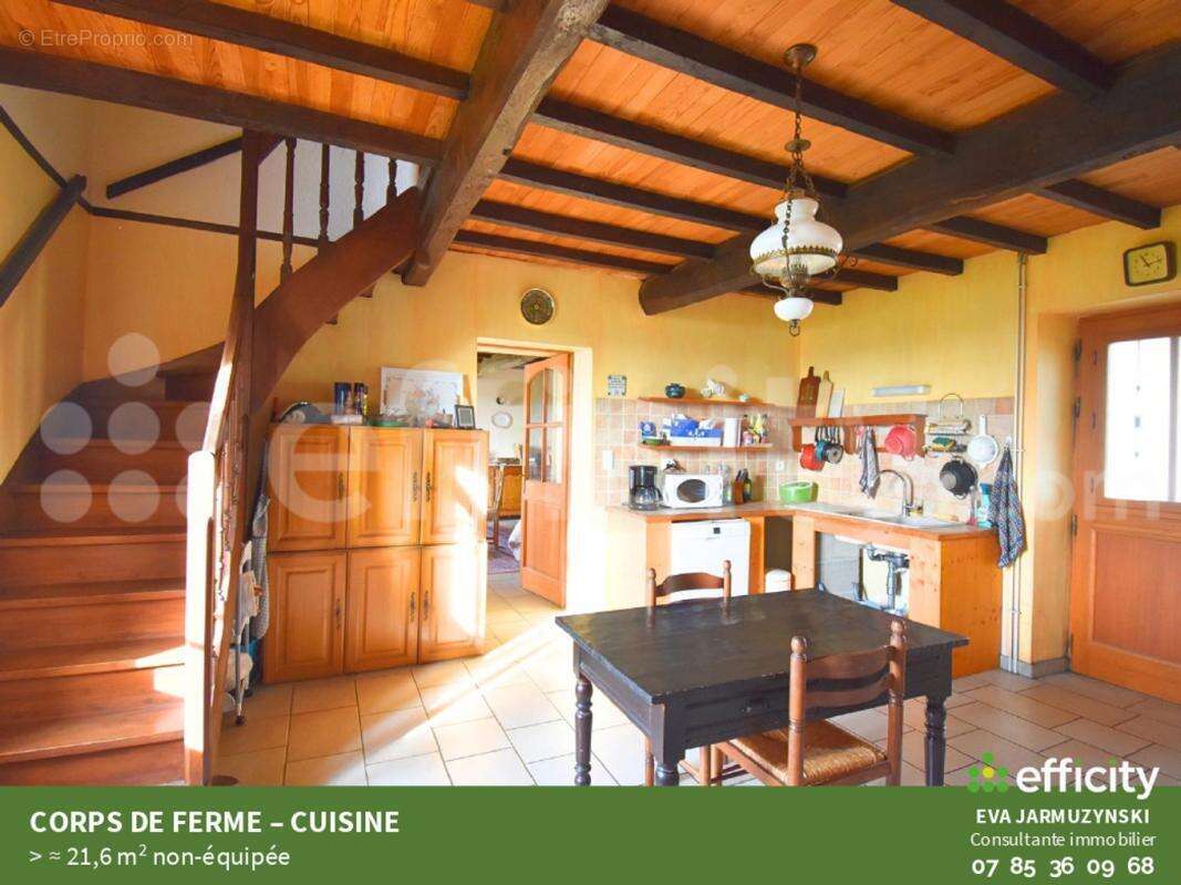 Maison à POMEYS