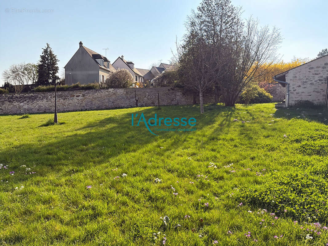 Maison à AVERNES