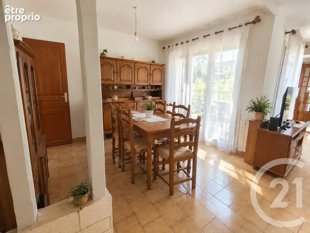 Maison 5 pièces 112 m² à vendre à Nangis (77370) - photo 4