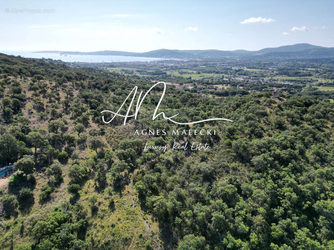 Terrain à GRIMAUD