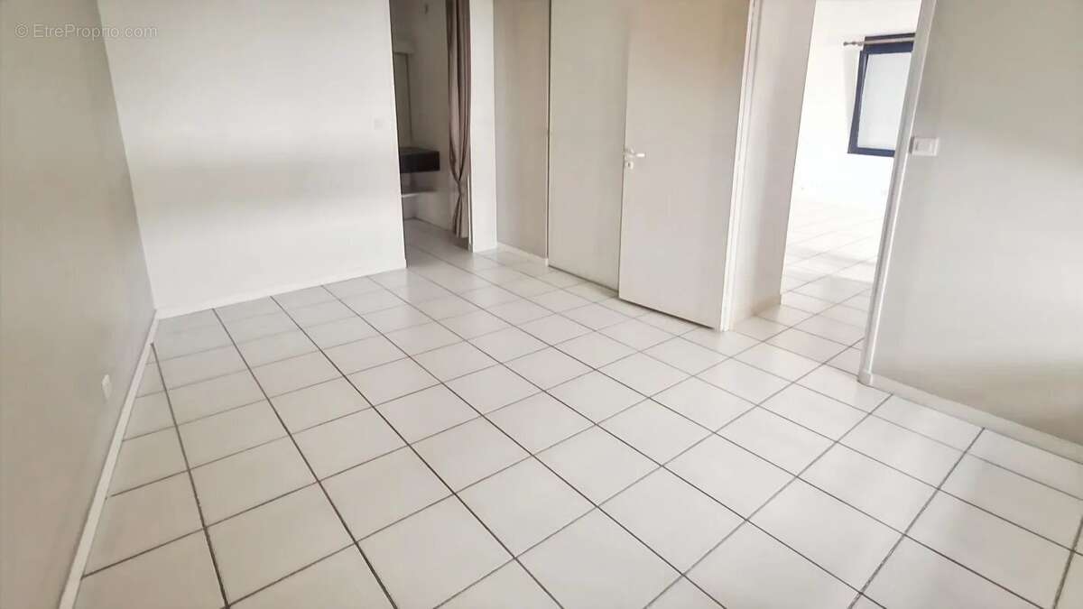 Appartement à CHATEAU-L'EVEQUE