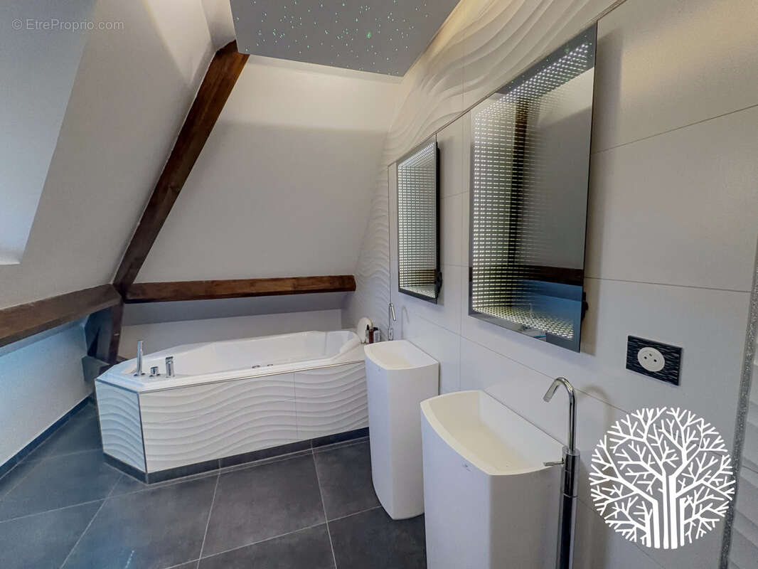 Maison à MILLY-LA-FORET