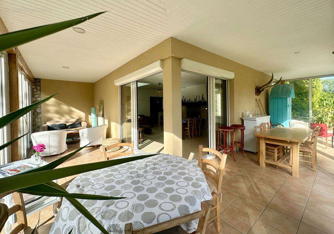 Maison à QUETTEVILLE