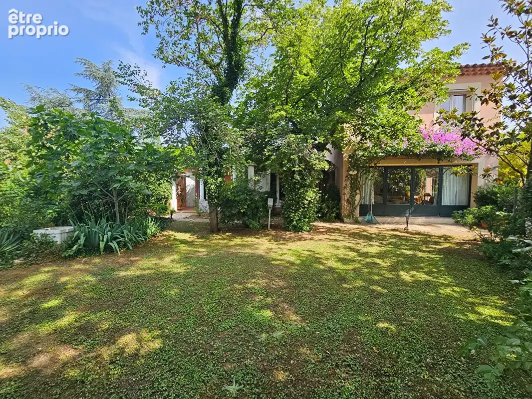 Maison Villeneuve les Avignon 190 m² - photo 2