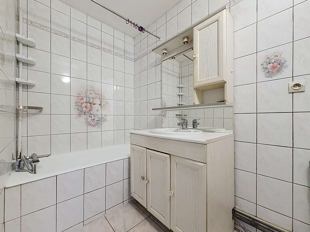 Appartement type T4 - 84m² - emplacement calme et arboré - ANNEMASSE (74) - photo 10