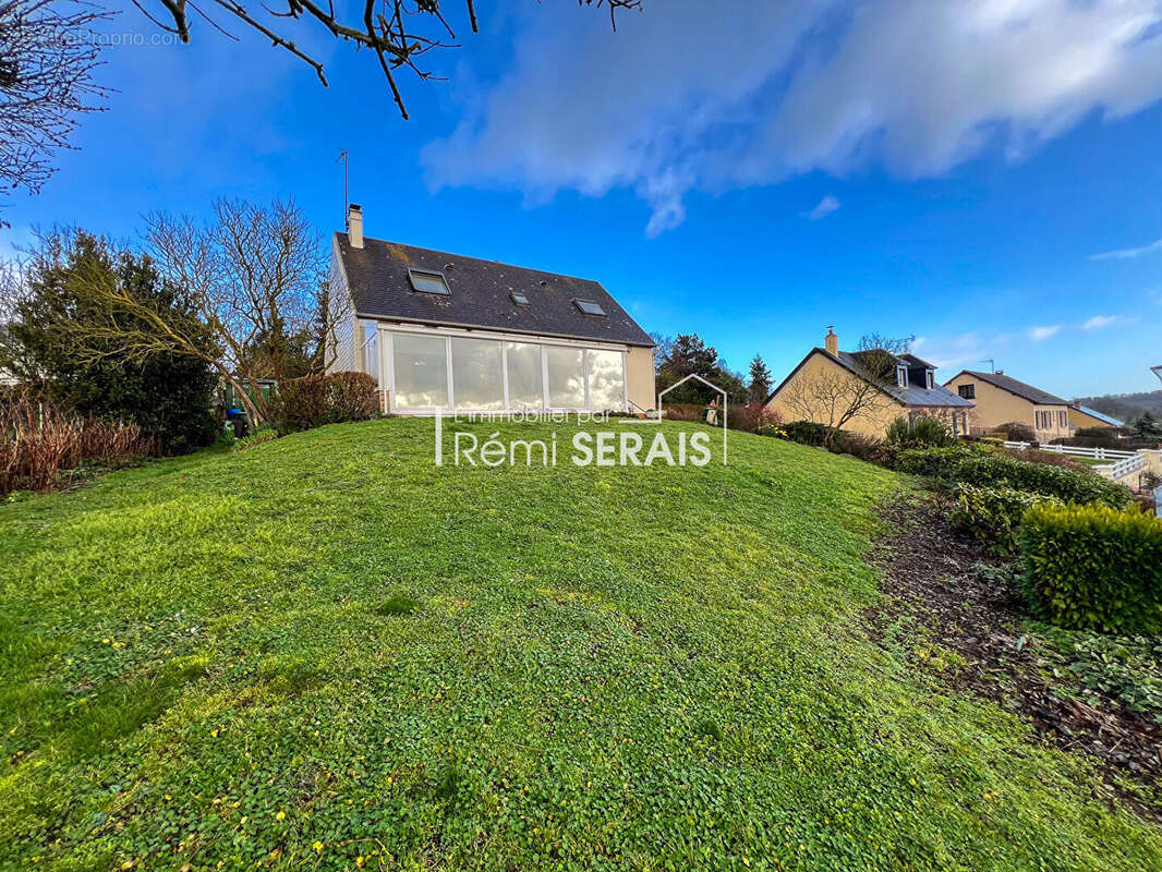 Maison à CONDE-SUR-NOIREAU
