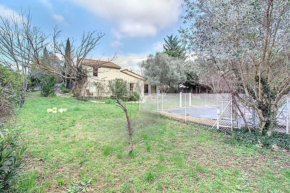 Maison à FIGANIERES