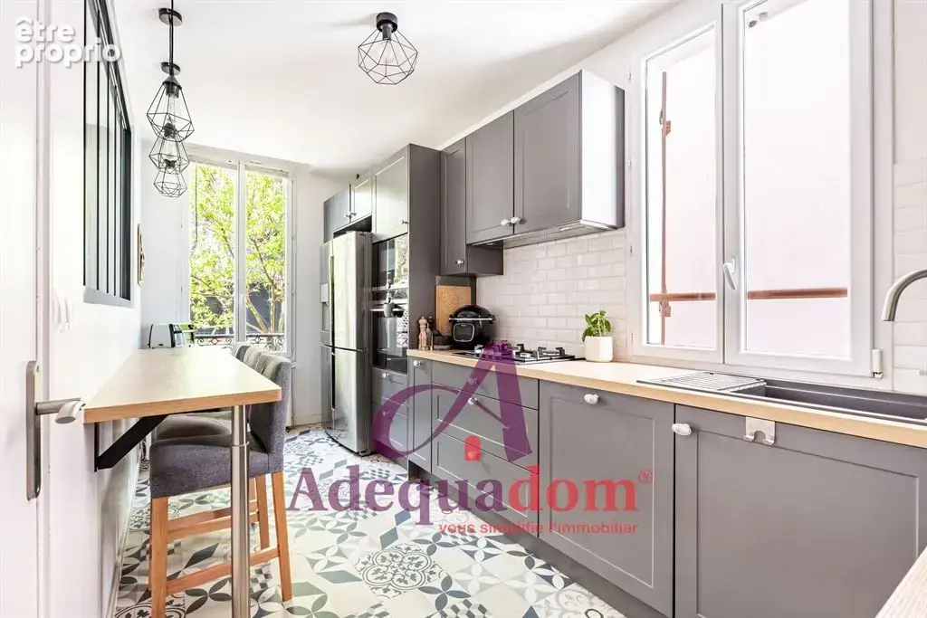 Maison familiale avec jardin et stationnement - photo 4