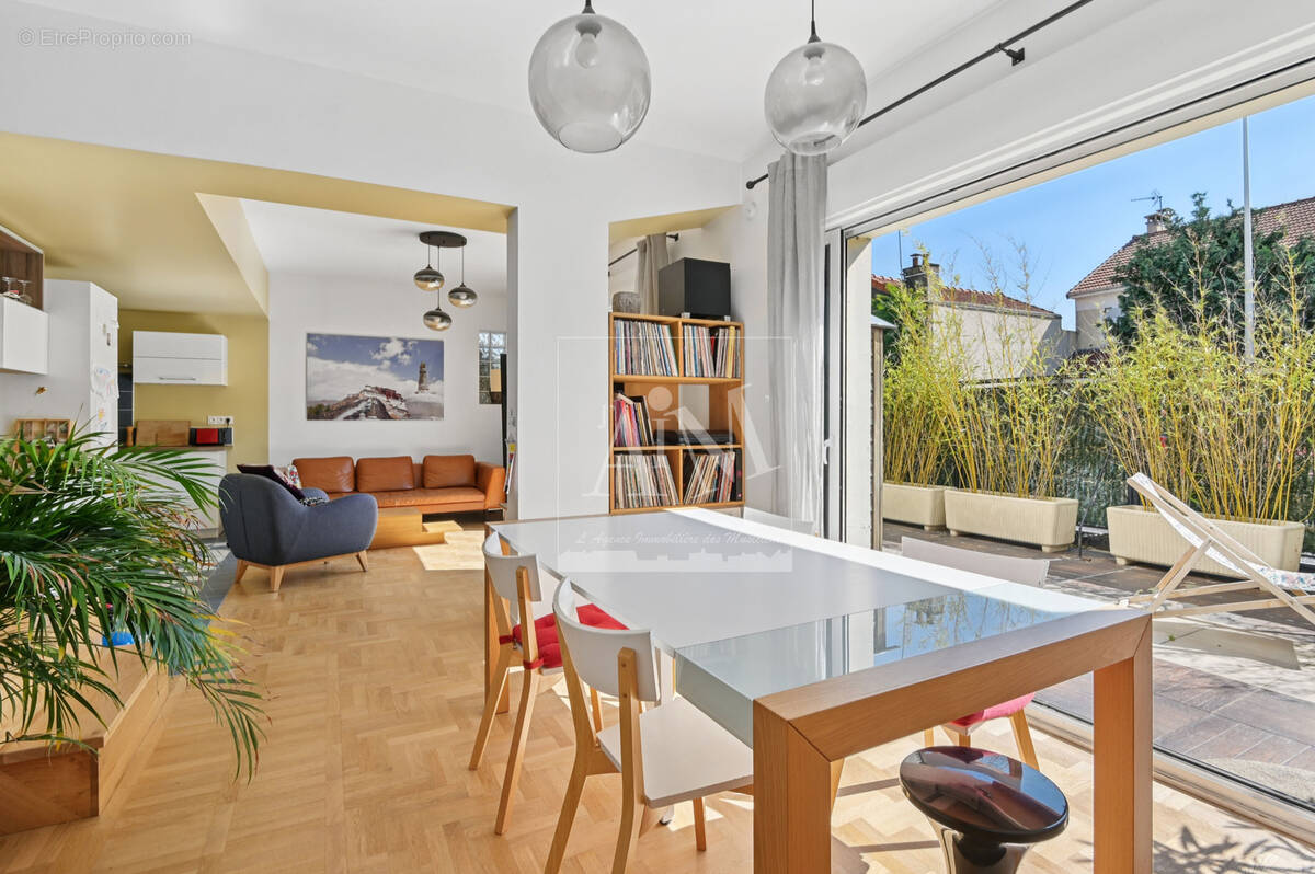 Appartement à NANTERRE