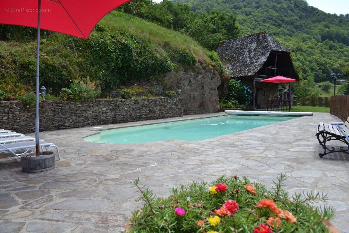 Maison 113 m² à Cassaniouze  - photo 3