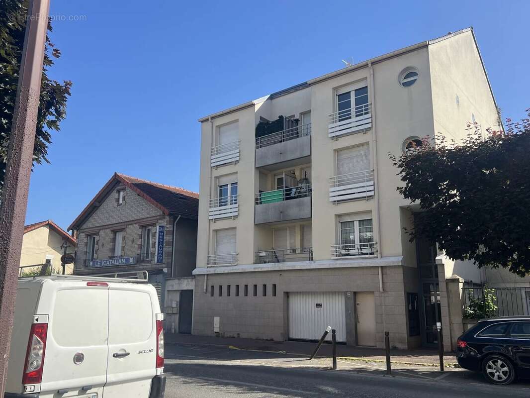Appartement à LIVRY-GARGAN