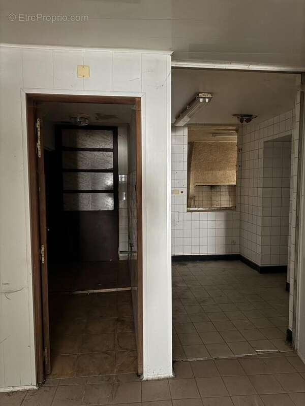 IMG_2469 - Commerce à REMIREMONT