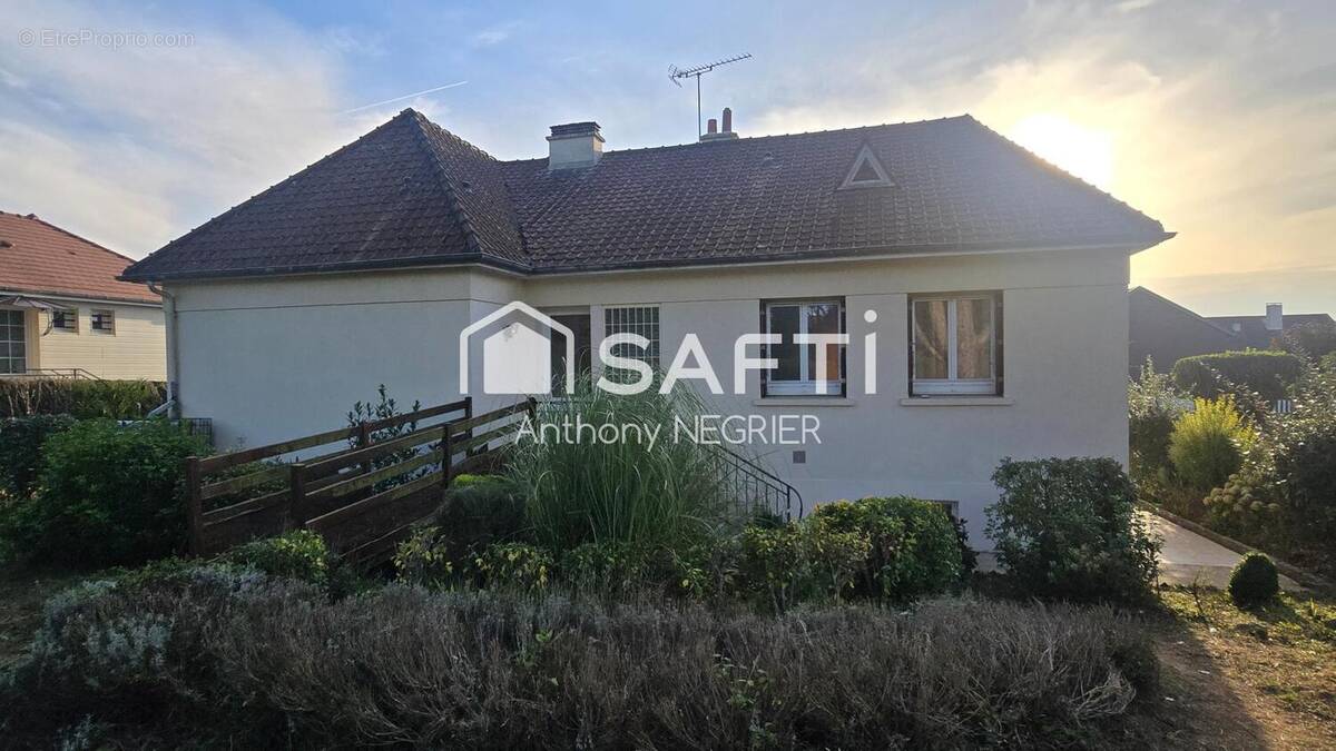 Photo 1 - Maison à SAINT-GEORGES-DES-GROSEILLERS