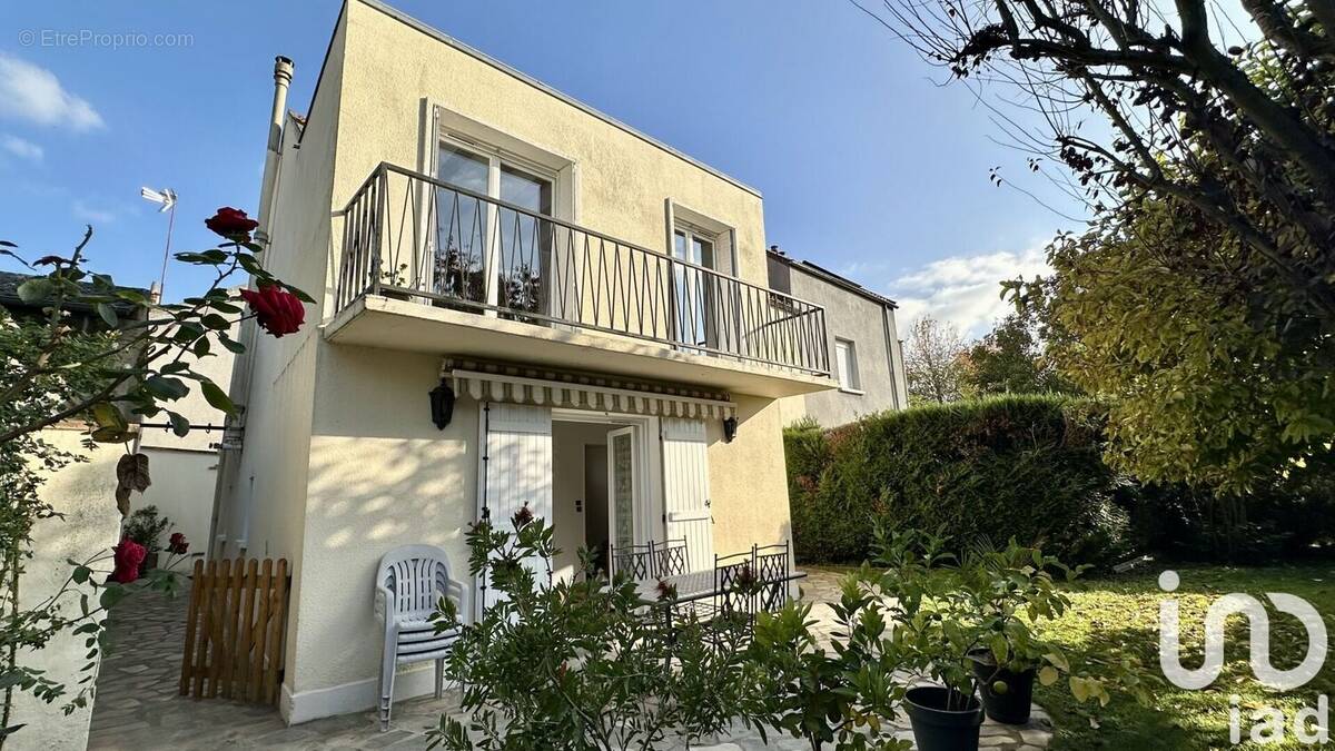 Photo 1 - Maison à CORBEIL-ESSONNES