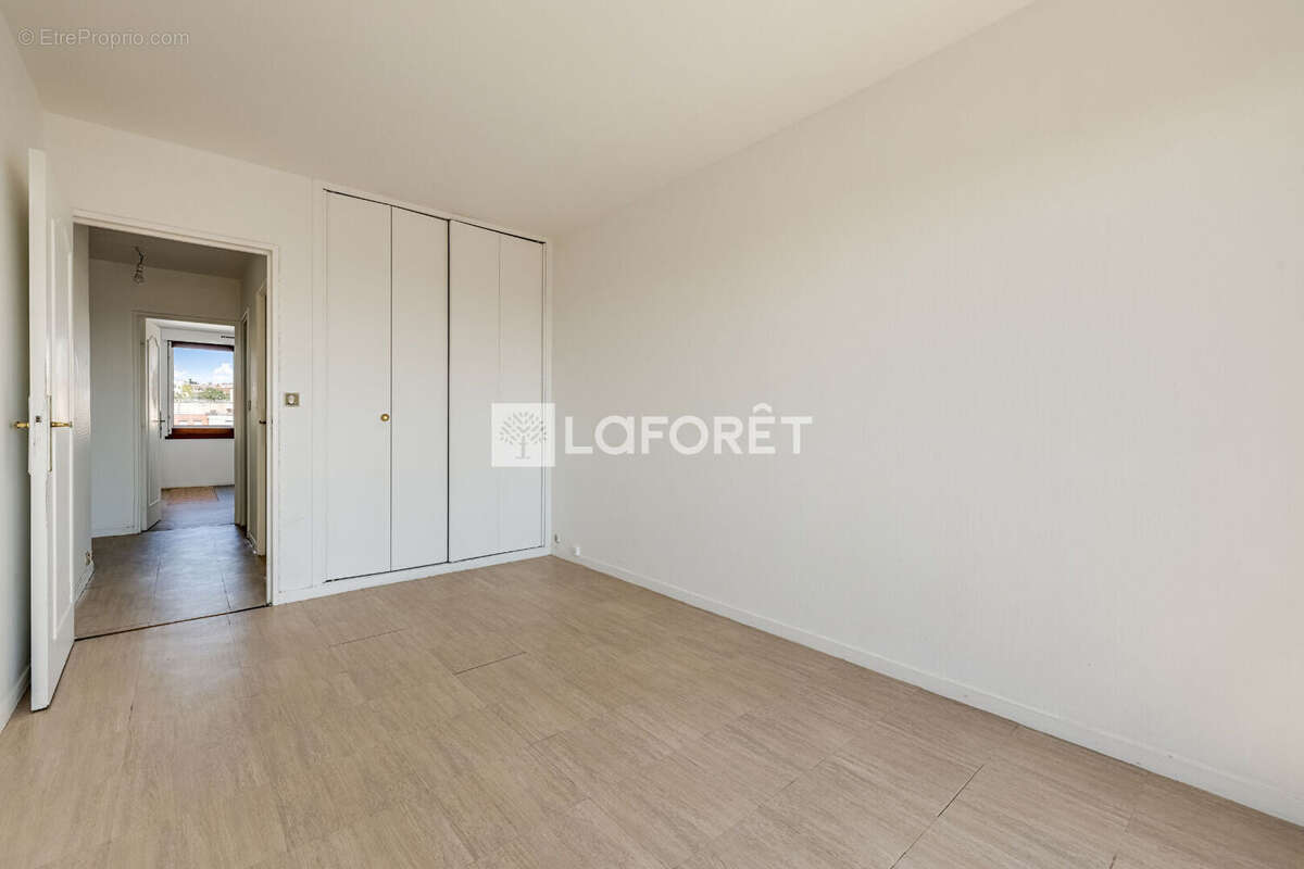 Appartement Paris 3 pièces 68 m2 avec vue panoramique sur monuments - photo 15