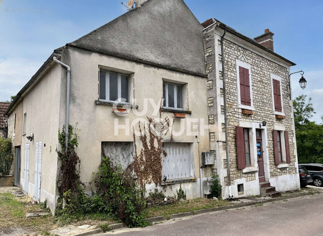 Maison ancienne à rénover à Escolives-Sainte-Camille - photo 2