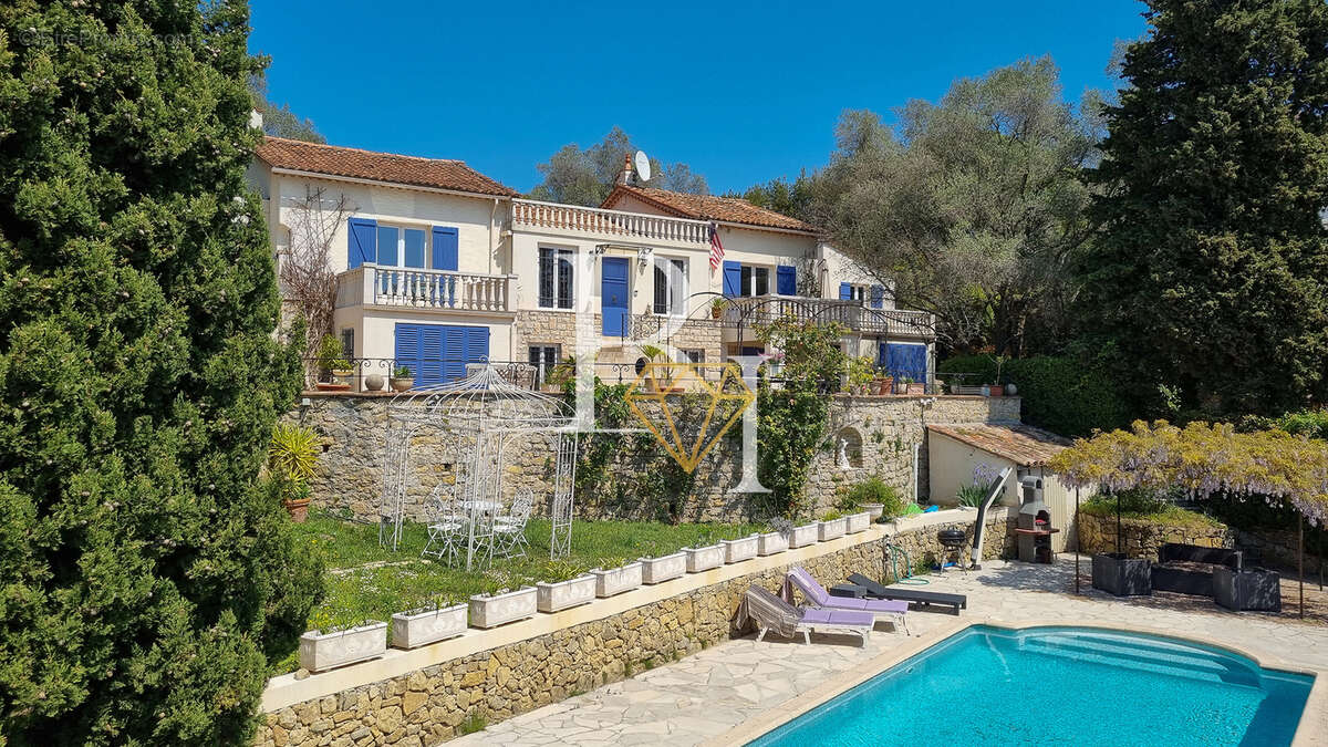 Maison à LE CANNET
