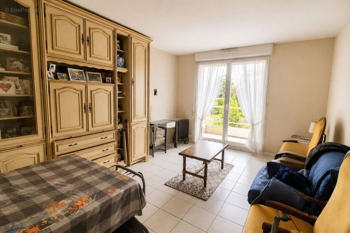 SEJOUR - Appartement à TOURS