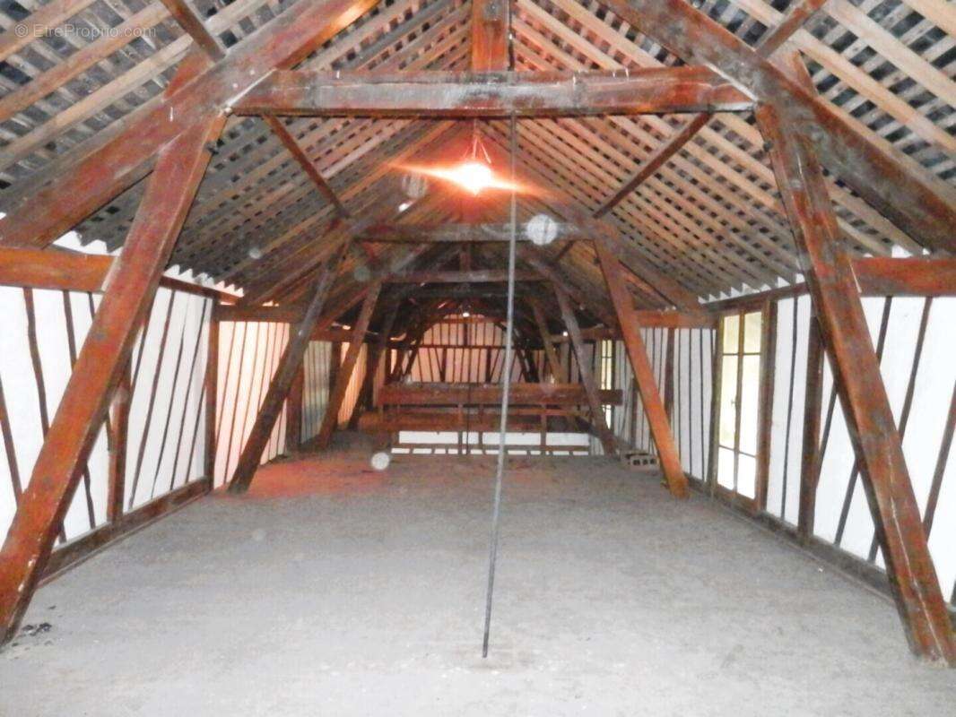 Maison à GRANDVILLIERS