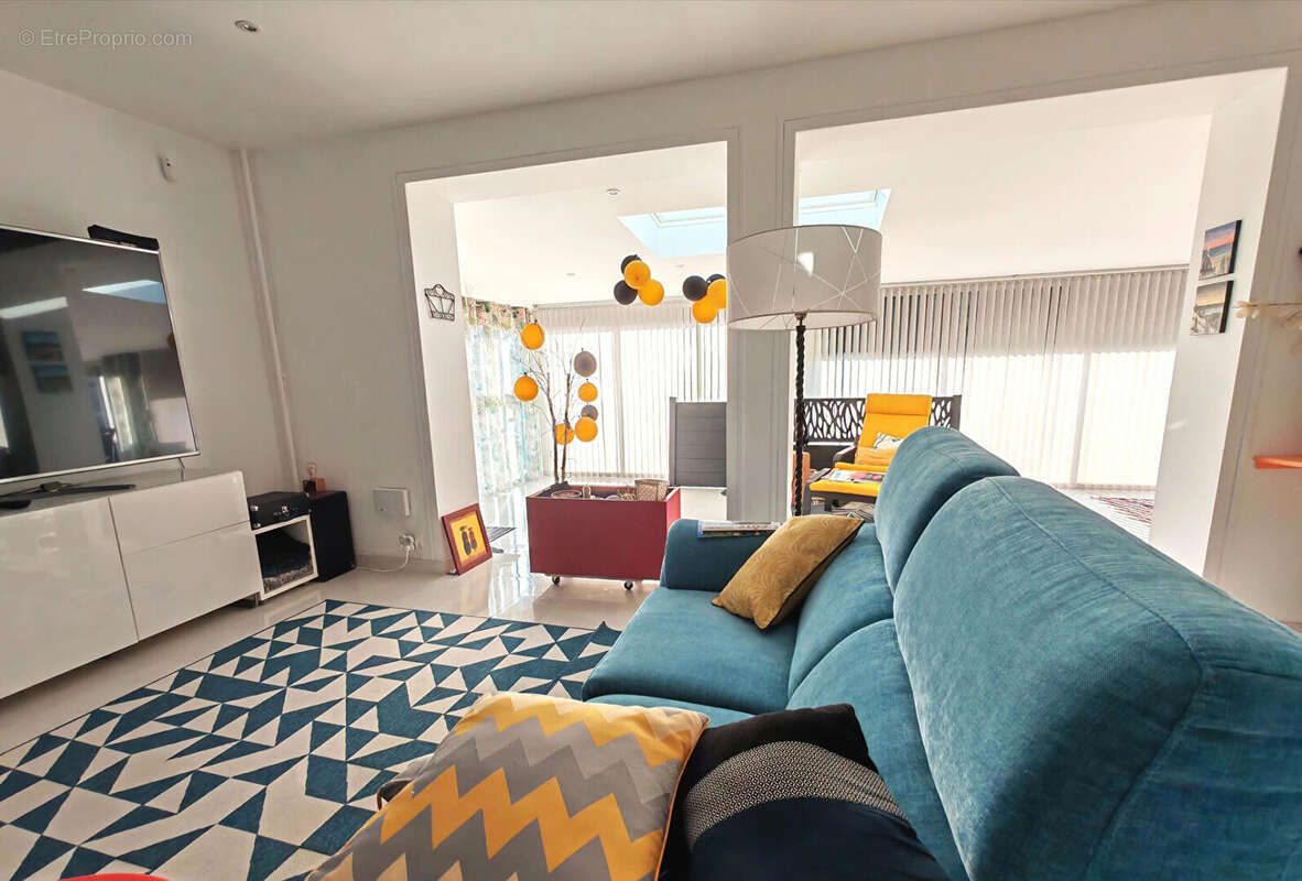 Maison à SAVIGNY-LE-SEC