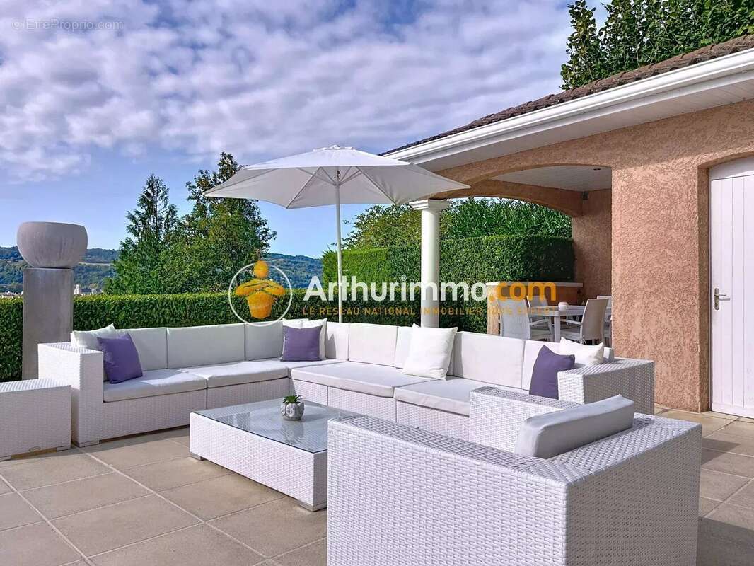 Maison à BOURGOIN-JALLIEU