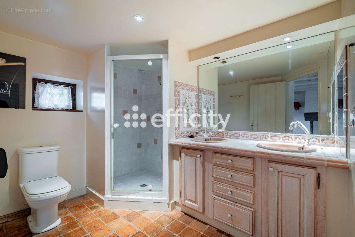 Maison à SAINT-LYPHARD