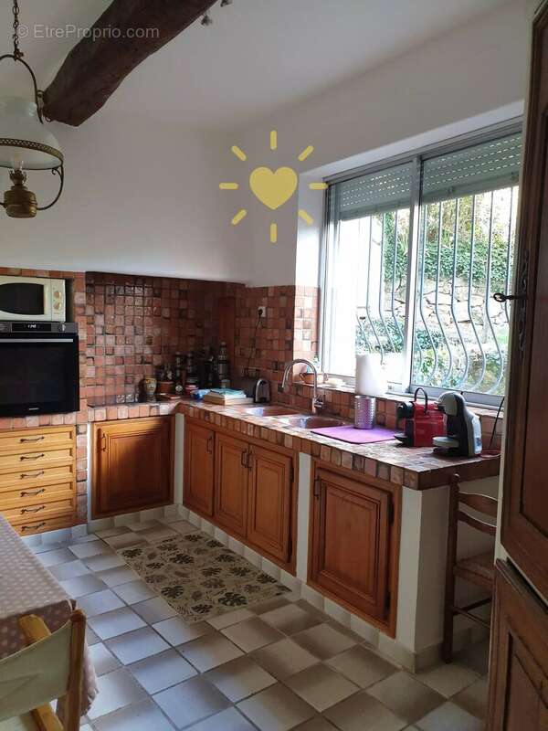 Bastide provencale renovee au calme accessible a pied du village - photo 5