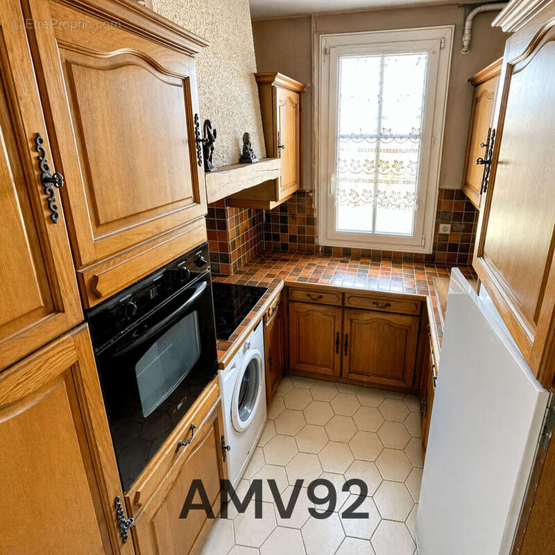 Appartement à LA GARENNE-COLOMBES