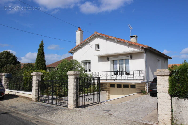 Maison à NAINTRE