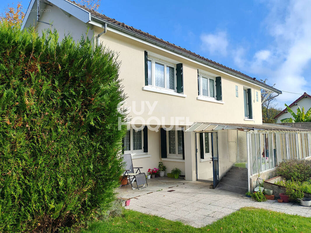 Maison à SAINTE-SAVINE