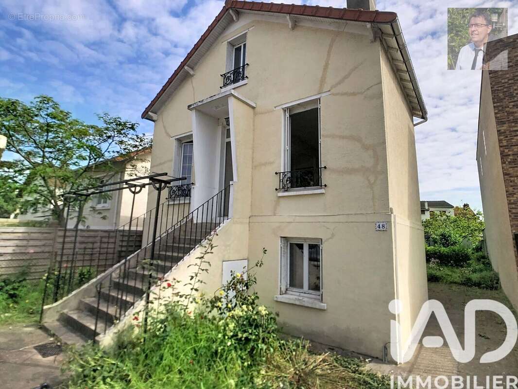 Photo 2 - Maison à VILLENEUVE-LE-ROI