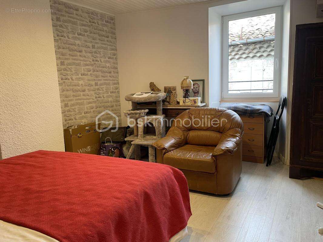 Maison de charme et dépendance a fort potentiel - photo 7