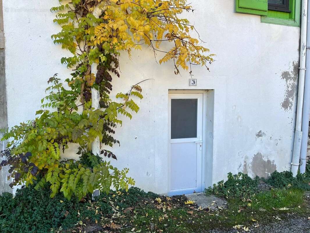 Maison à SAINTE-COLOMBE-SUR-L&#039;HERS