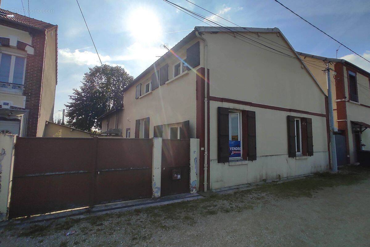 Maison à ROMILLY-SUR-SEINE