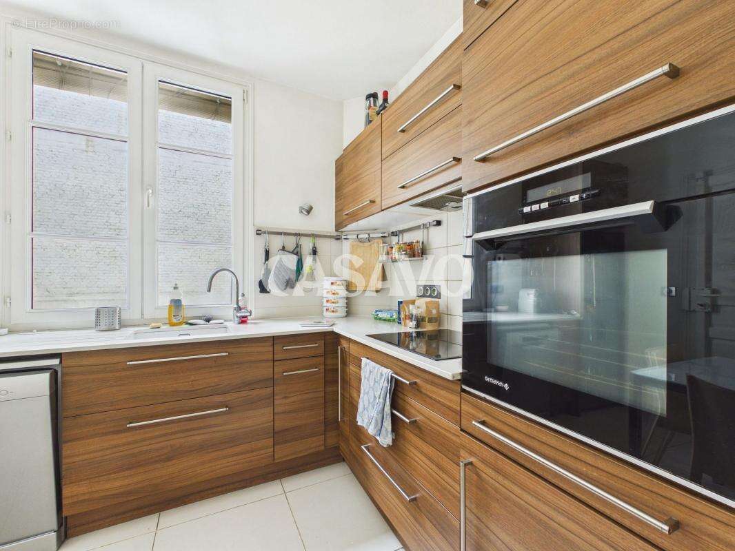 Appartement à PARIS-14E