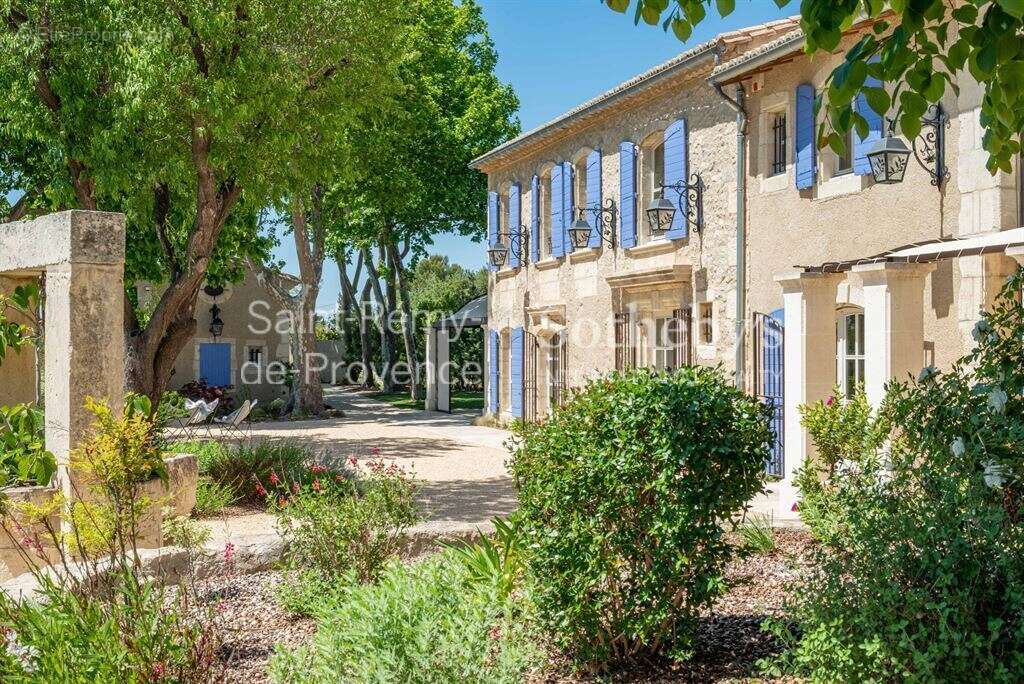 Maison à MAUSSANE-LES-ALPILLES