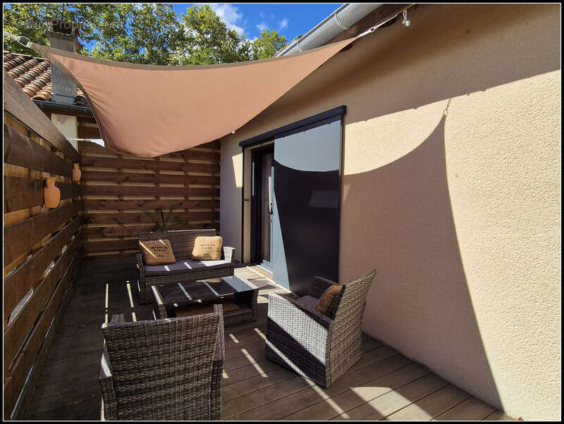 Maison à MONCRABEAU