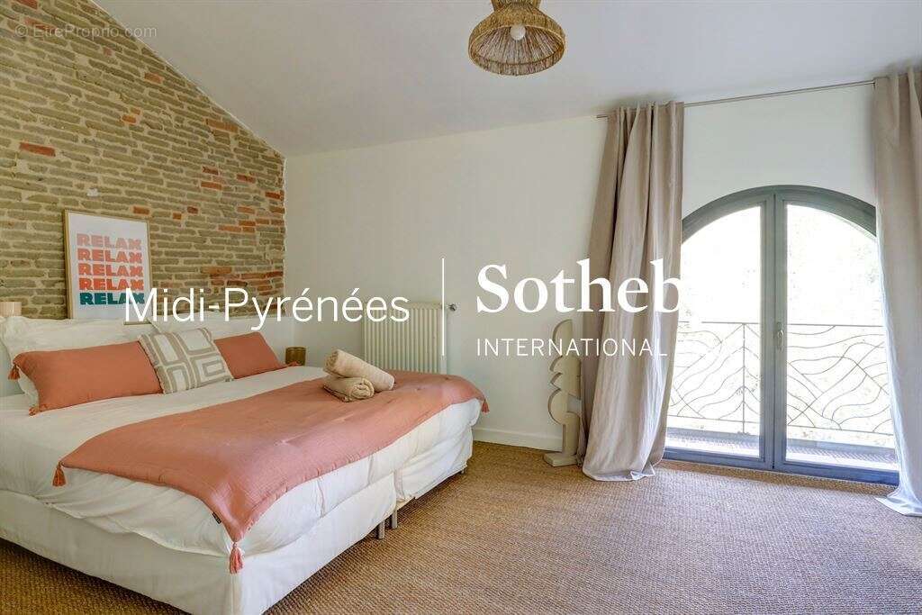 Maison à LAYRAC-SUR-TARN