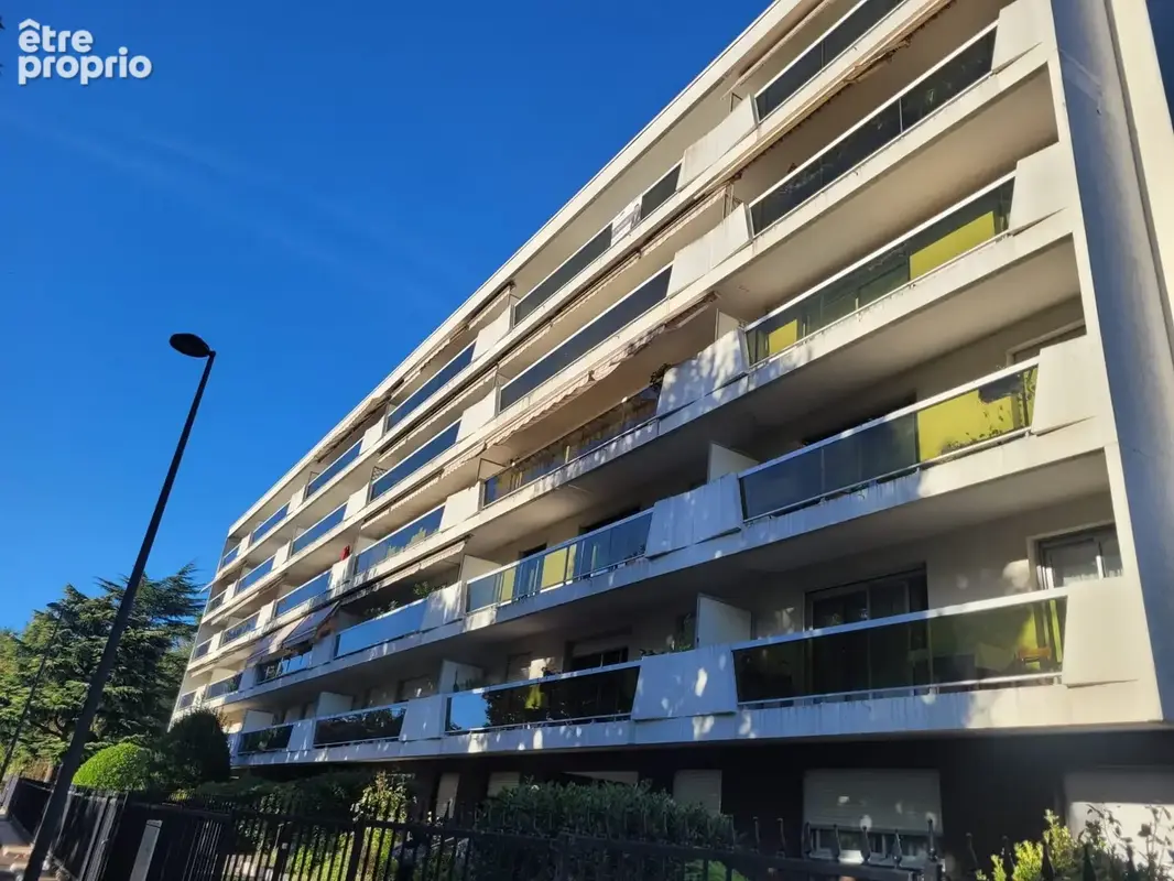 Appartement à LE BOURGET